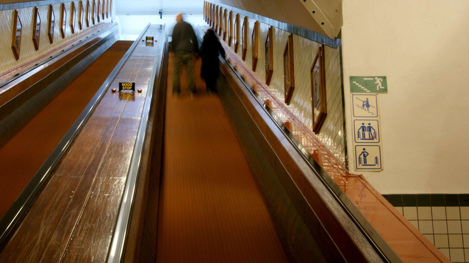 Slow shutter speed escalator