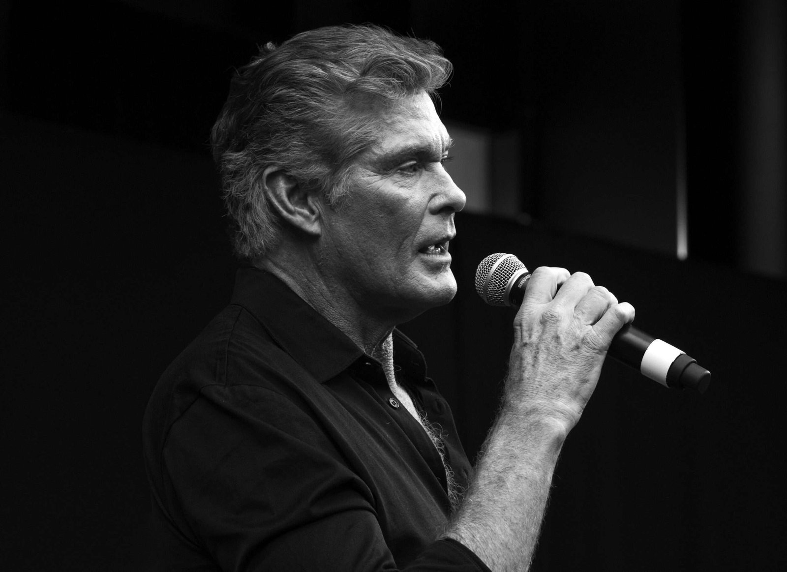 David Hasselhoff, nicknamed "The Hoff" is an American actor, singer, and television personality. He's best known for his part as Michael Knight on Knight Ride and as L.A. County Lifeguard Mitch Buchannon in Baywatch. Ghost photographed him at the Facts Convention Ghent in 2016.